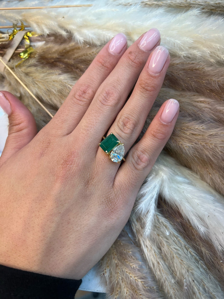 Toi et Moi Green Emerald &amp; Pear Shape Engagement Ring