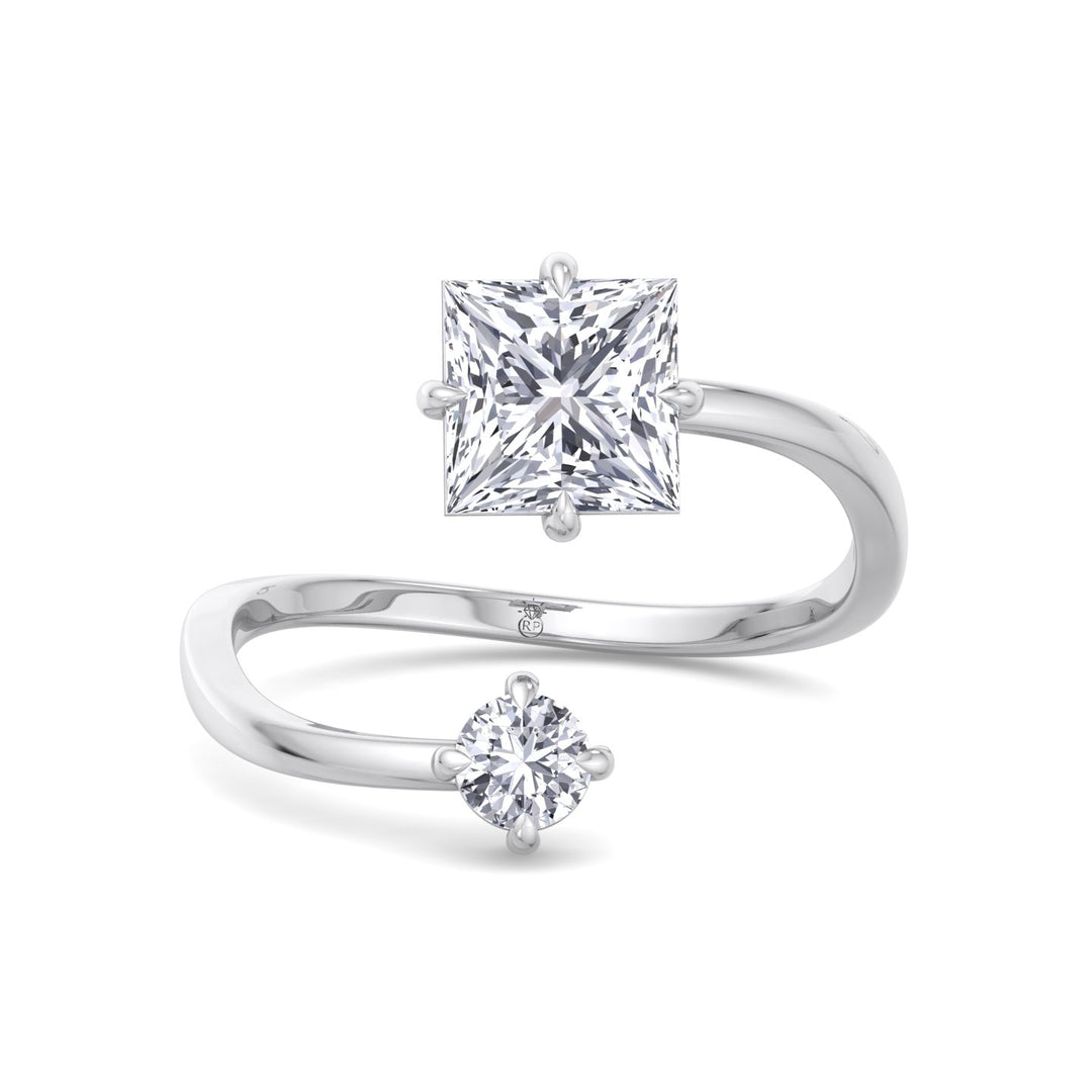 Princess &amp; Round Cut Engagement Ring