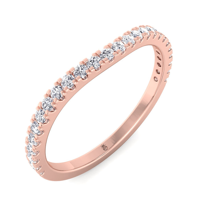 Pavé Wedding Band with Curve (0.24 CT)