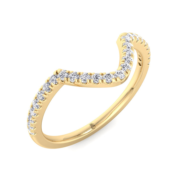 Curved Pave Wedding Band (0.21 CT)