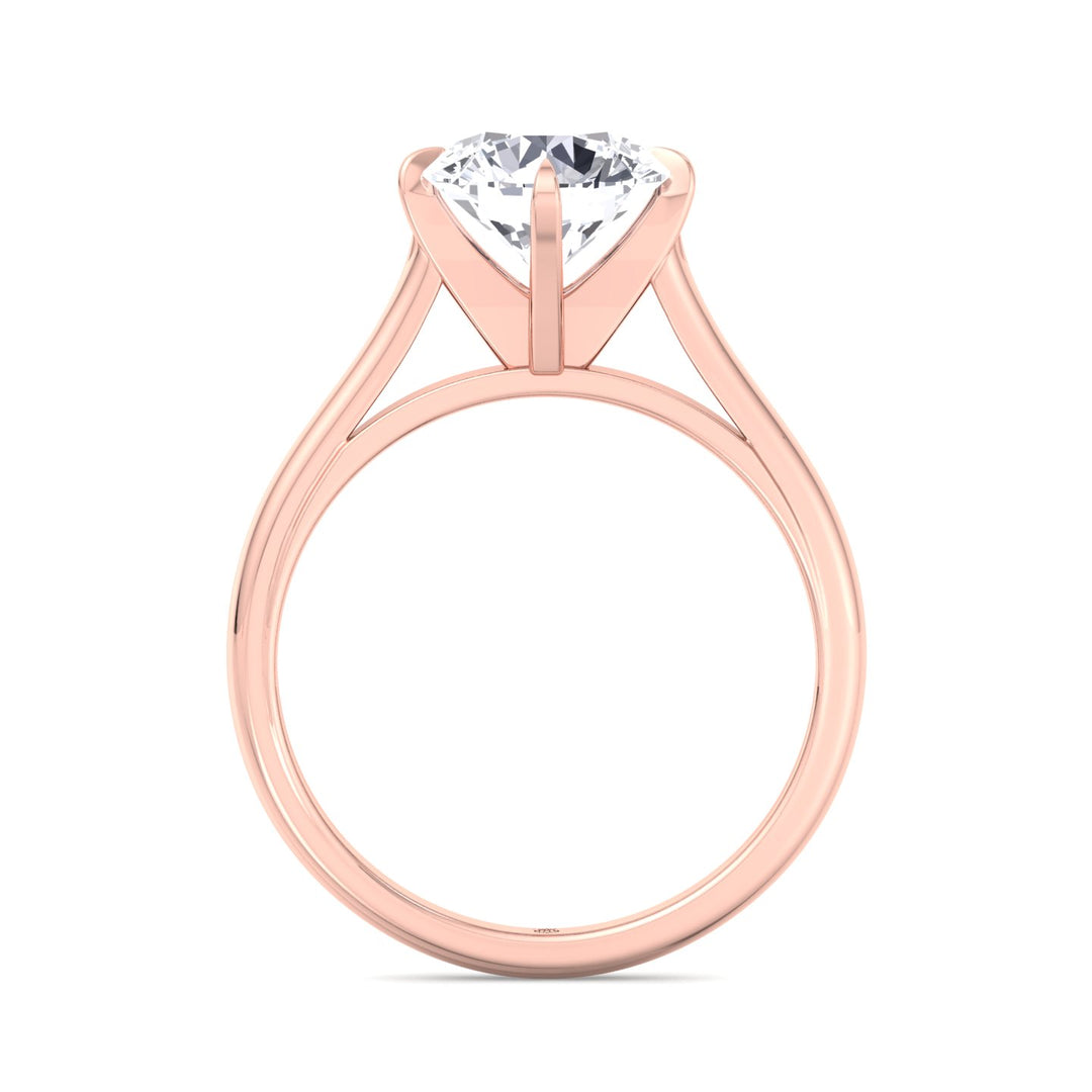 Round Cut Solitaire Engagement Ring