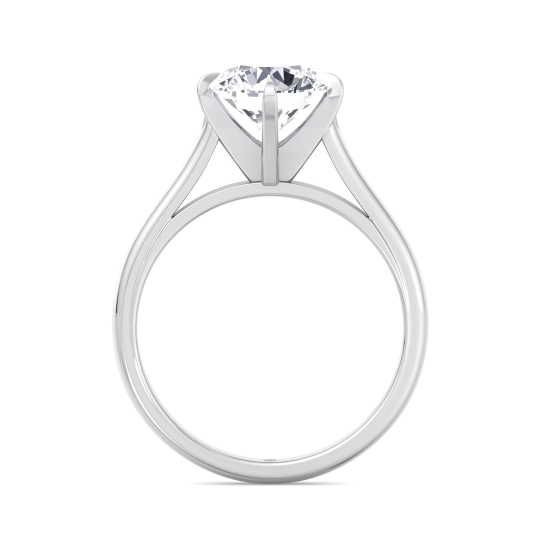 Round Cut Solitaire Engagement Ring