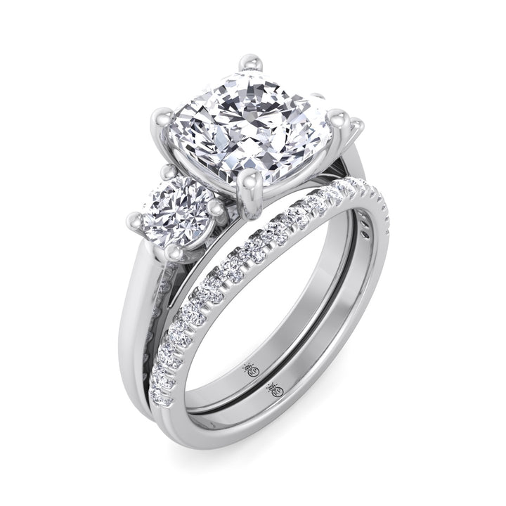 Hollywood - Pave Wedding Band with Curve (0.36 CT)