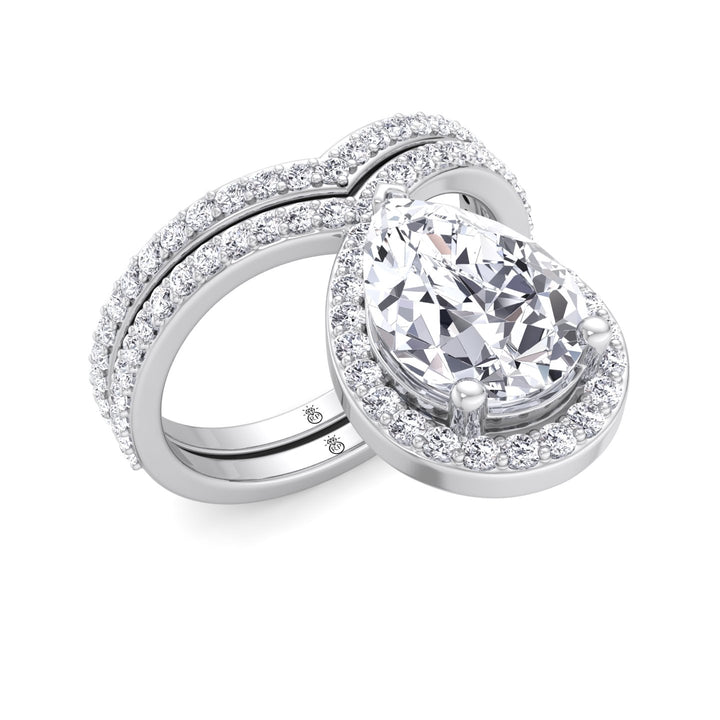 Curved Pave Wedding Band (0.26 CT)