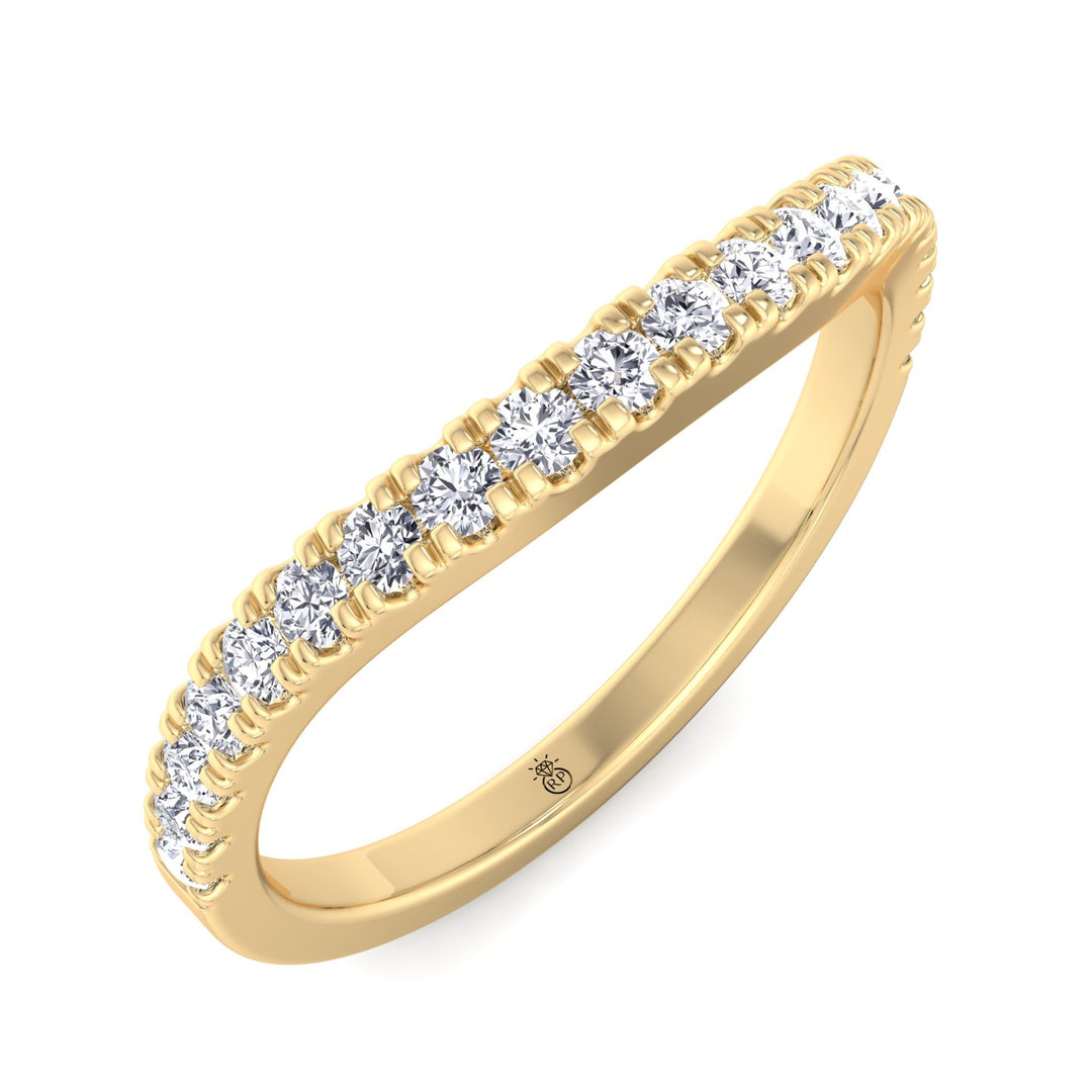 Curved Pave Wedding Band (0.26 CT)