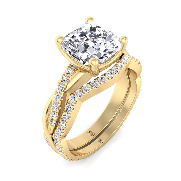 Curved Pave Wedding Band (0.23 CT)
