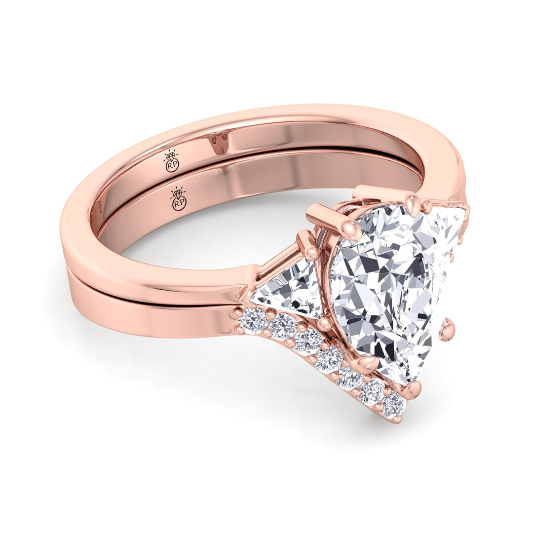Wedding Band with Curve (0.07 CT)