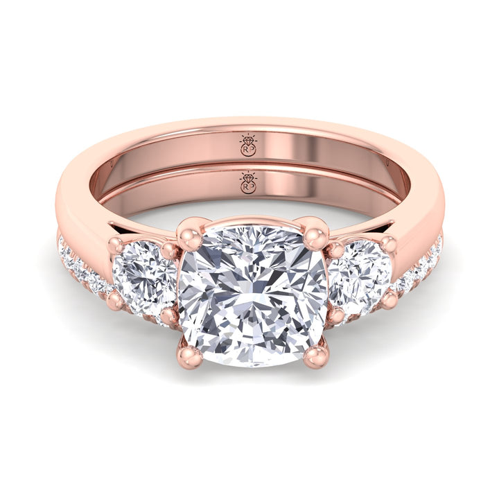 Hollywood - Pave Wedding Band with Curve (0.36 CT)