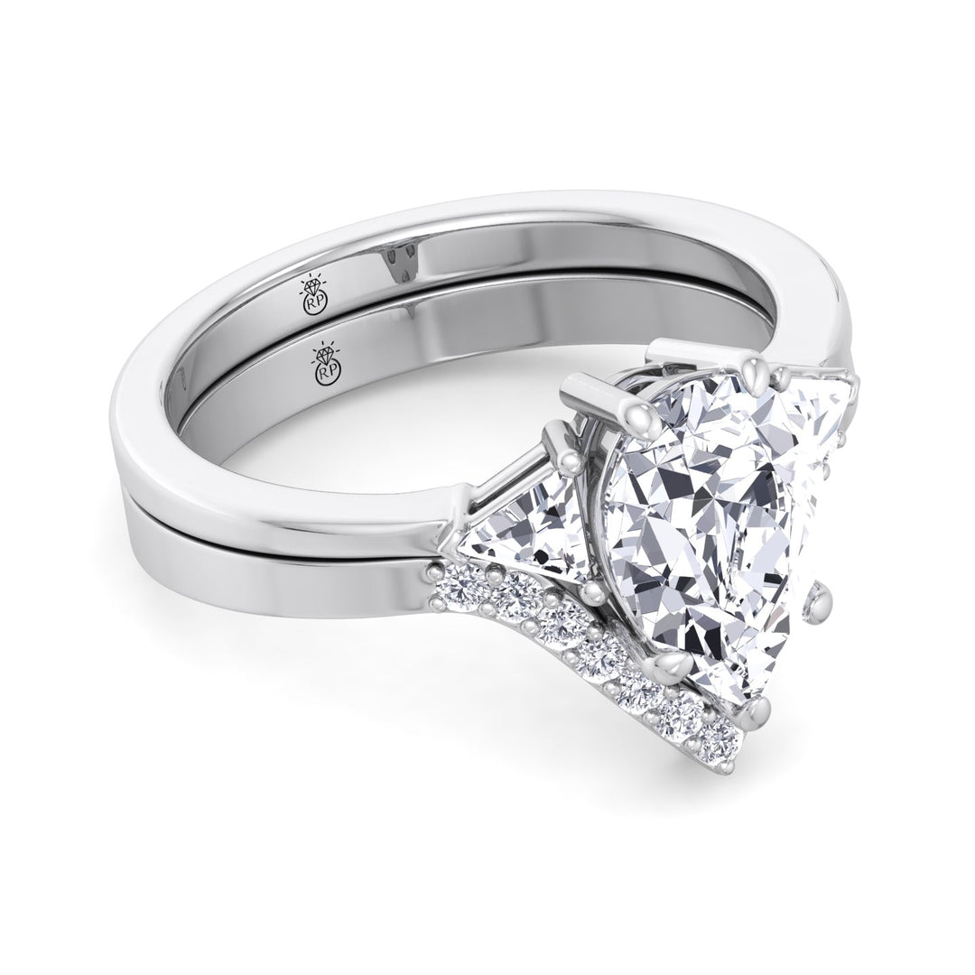 Wedding Band with Curve (0.07 CT)