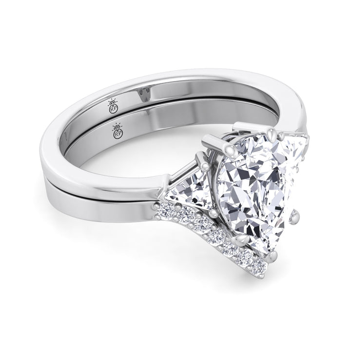 Wedding Band with Curve (0.07 CT)