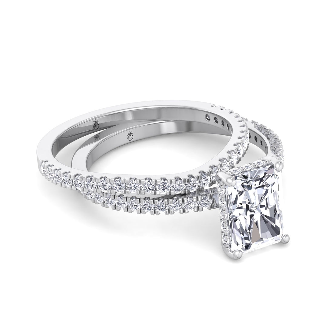 Pavé Wedding Band with Curve (0.24 CT)