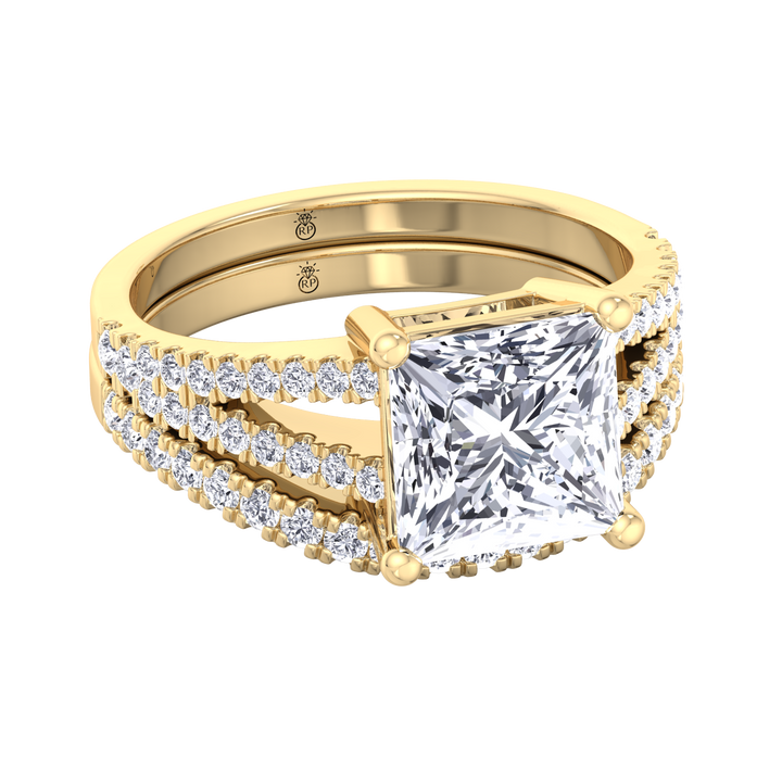 Curved Pave Wedding Band (0.26 CT)