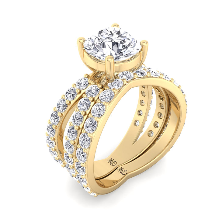Curved Pave Wedding Band (0.85 CT)