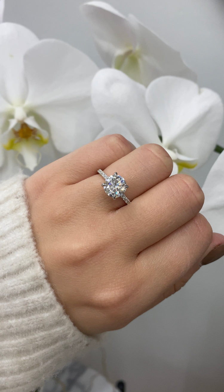 Round Cut   Engagement Ring with Sidestones