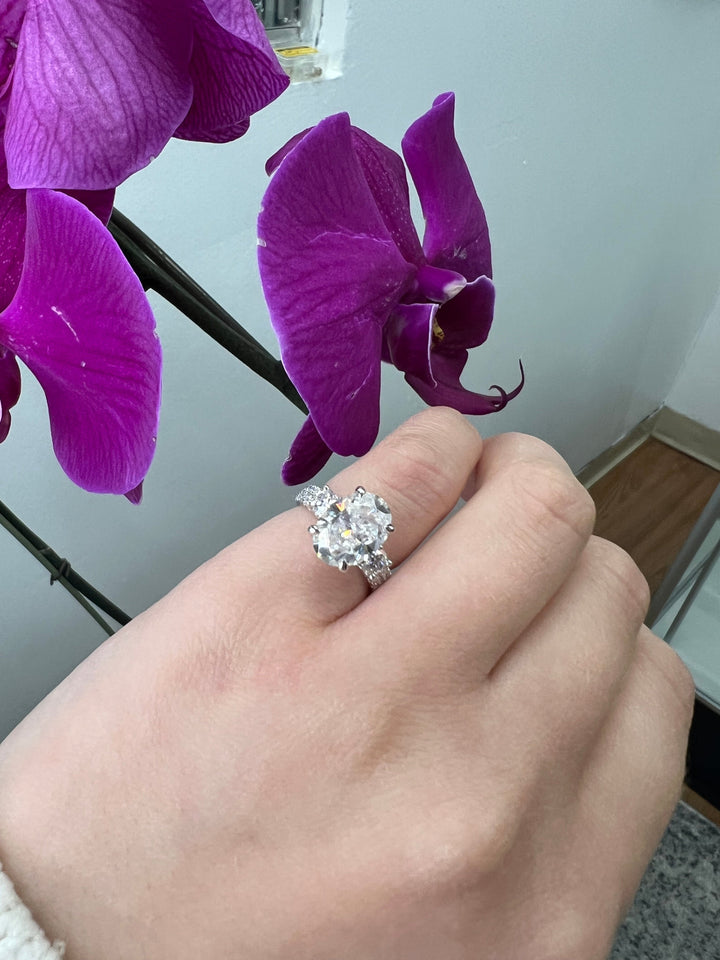 Double Row Accented Round &amp; Oval Engagement Ring