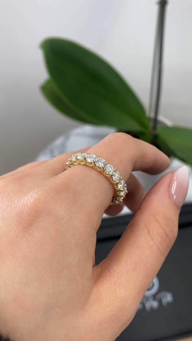 Round Cut U-Prong Eternity Band