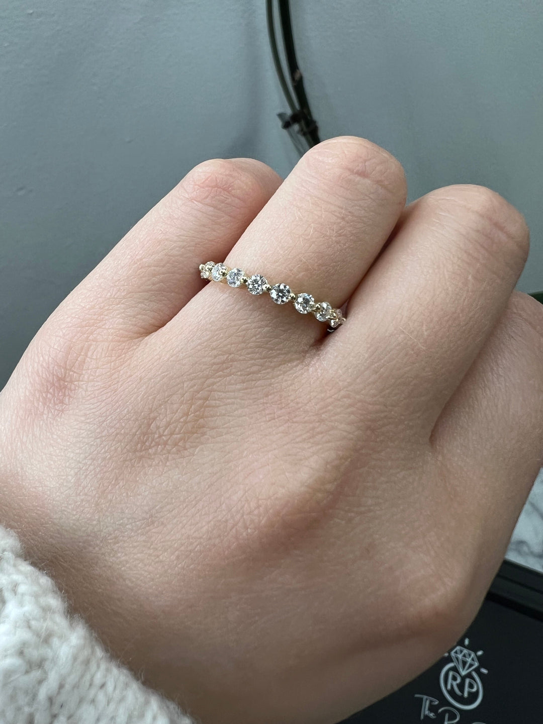 Round Cut Single Prong Eternity Band