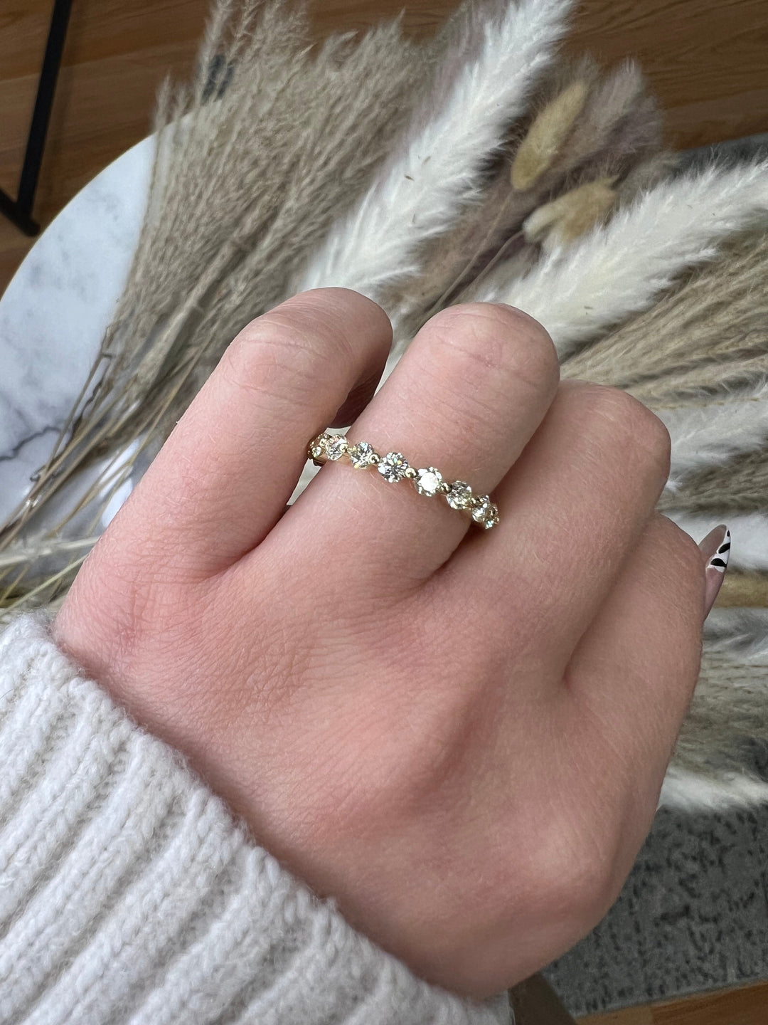 Round Cut Single Prong Eternity Band