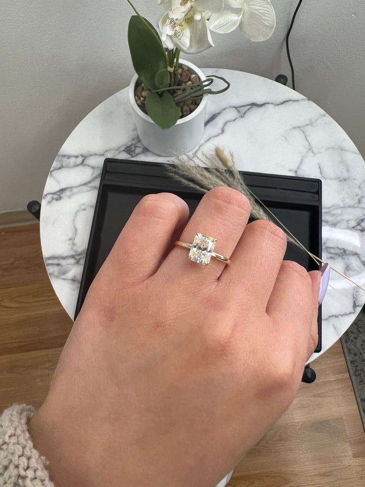 Radiant Cut Solitaire Claw Prong Engagement Ring