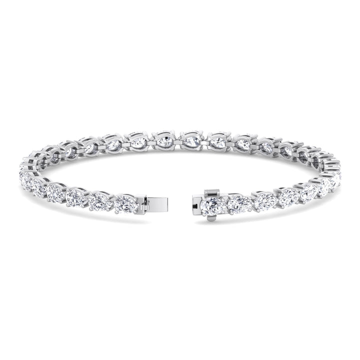(13.70Ct T.W) Pear Shape East To West Tennis Bracelet