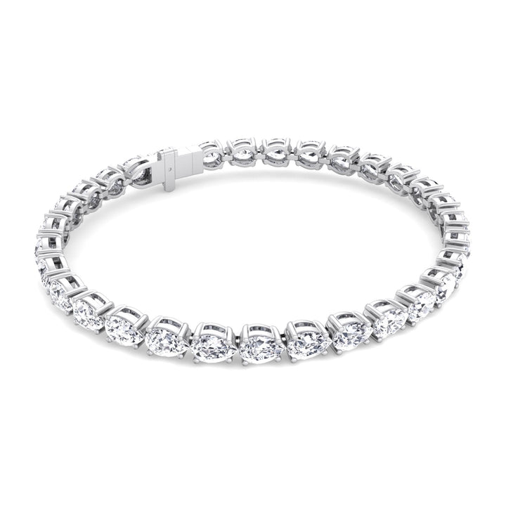 (13.70Ct T.W) Pear Shape East To West Tennis Bracelet